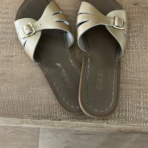 Saltwater Sandals size 2